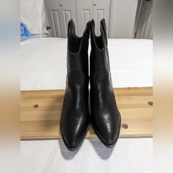 Forever Women Cowgirl Cowboy Stitched  Boots Pointy Toe Size 8.5. - Picture 2 of 13